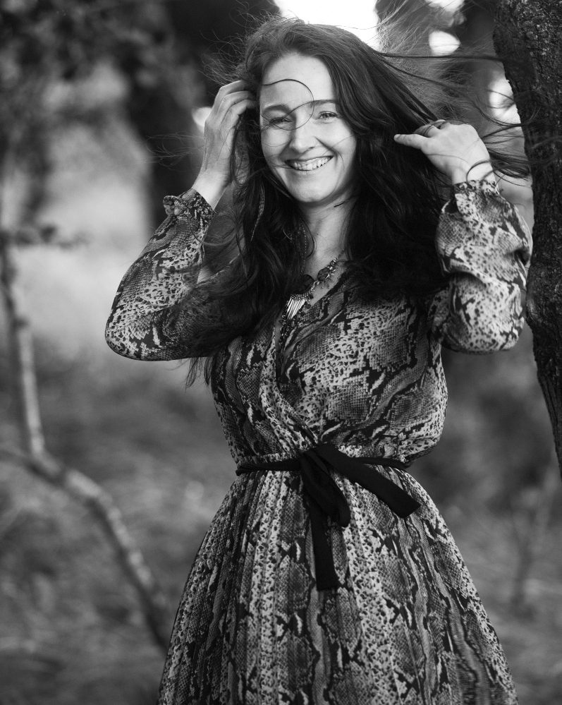Carolina Casanova featured in VROUW magazine and Telegraaf who published an interview about my experience as a Highly Sensitive Person (HSP).